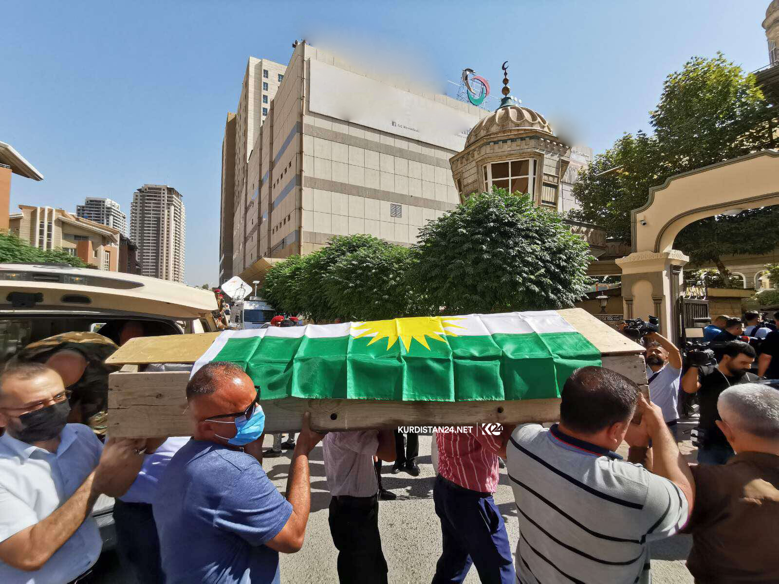 Termên malbata kurd ên li Bexdayê hatine kuştin bi ala Kurdistanê vegerîn Silêmaniyê 